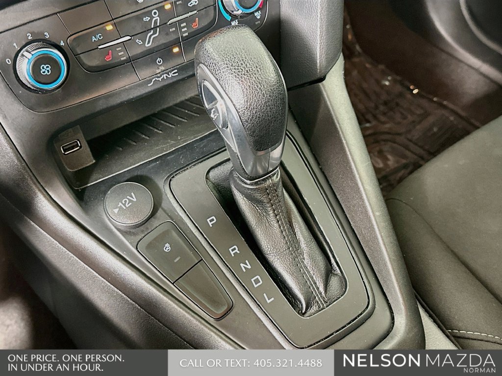 Used 2018 Ford Focus SE FWD image 18