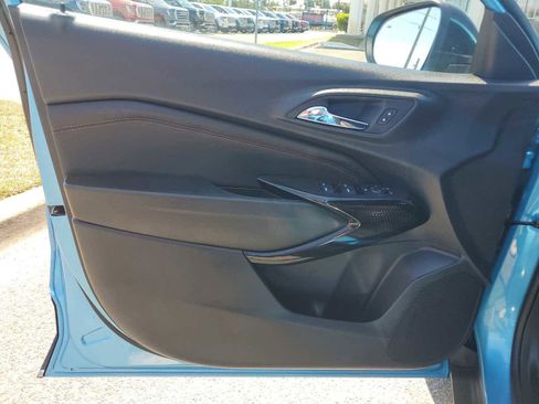 Certified 2025 Chevrolet Trax RS w/ Driver Confidence Package FWD image 15