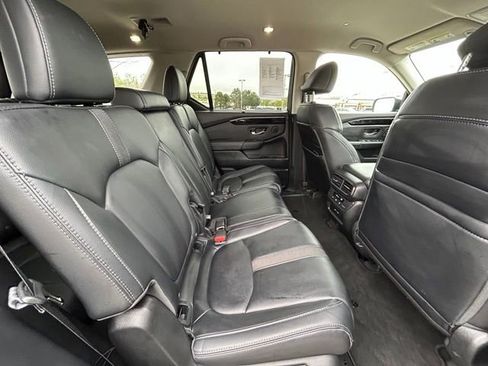 Used 2024 Honda Pilot EX-L image 32