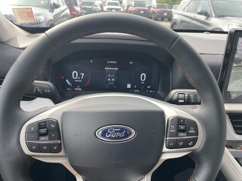 New 2026 Ford Explorer Active w/ Active Comfort Package AWD/4WD image 13