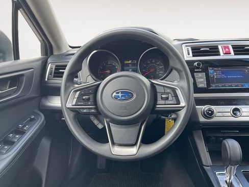 Used 2018 Subaru Outback 2.5i AWD/4WD image 12