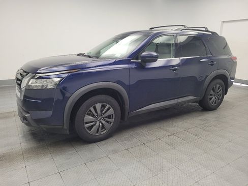 Used 2022 Nissan Pathfinder SV w/ Cargo Package FWD image 2