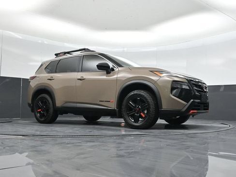 Used 2026 Nissan Rogue SV AWD/4WD image 50