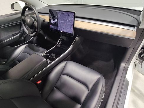 Used 2020 Tesla Model 3 Long Range image 8