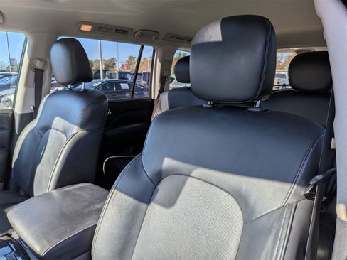 Used 2021 INFINITI QX80 Luxe w/ All-Season Package image 15