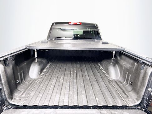 Used 2018 Chevrolet Silverado 1500 LT w/ Redline Edition image 22