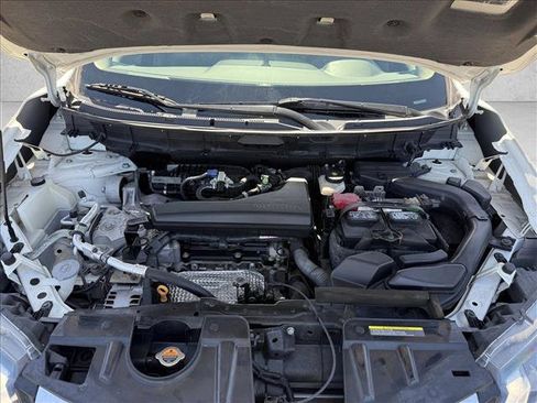 Used 2018 Nissan Rogue S FWD image 24