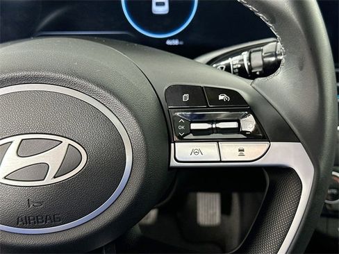 Used 2024 Hyundai Elantra Limited image 24