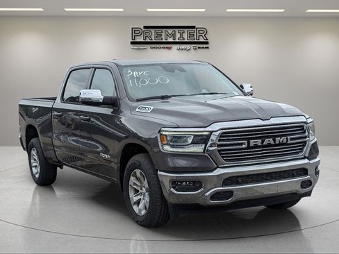 New 2023 RAM 1500 Laramie image 3