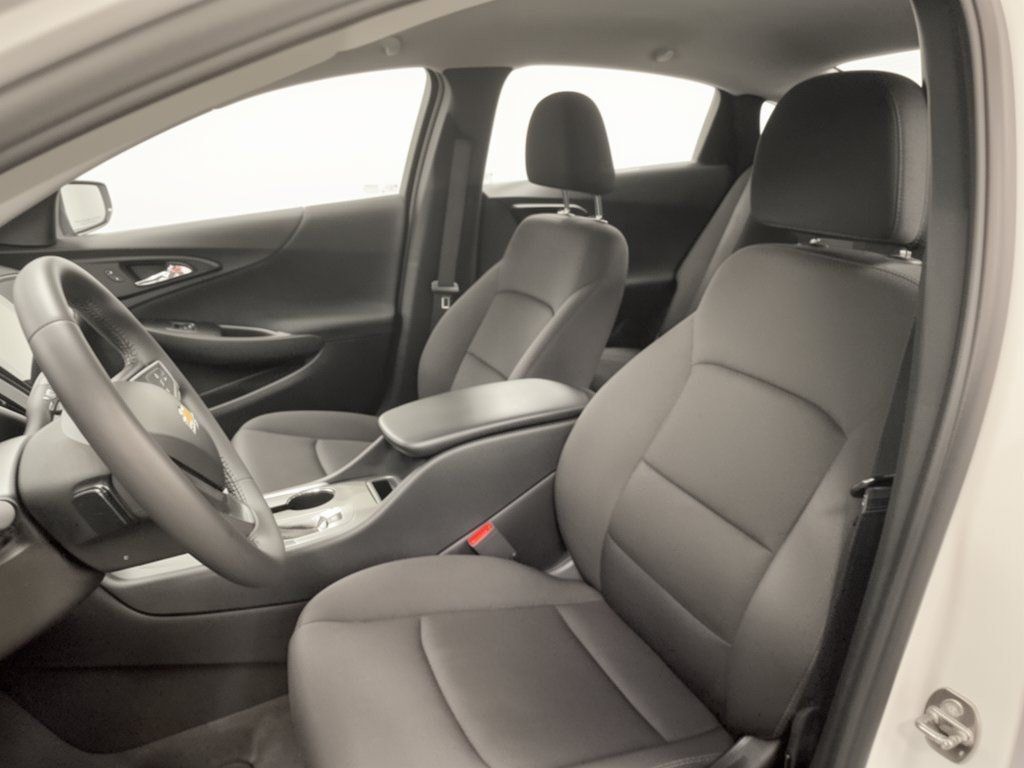 Used 2022 Chevrolet Malibu RS FWD image 5