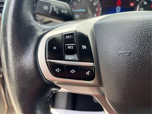Used 2021 Ford Explorer XLT RWD image 29