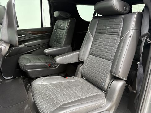 Used 2021 Cadillac Escalade ESV Sport Platinum AWD/4WD image 12