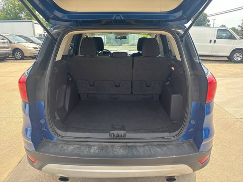 Used 2019 Ford Escape SE FWD image 22