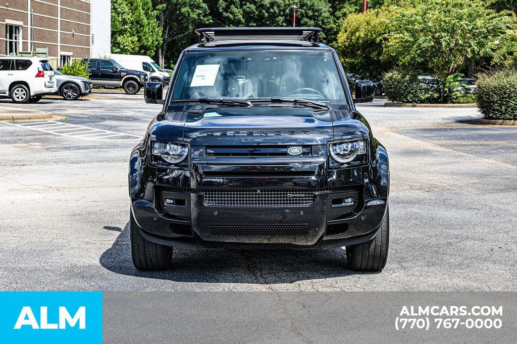 Used 2023 Land Rover Defender 130 X-Dynamic SE AWD/4WD image 10