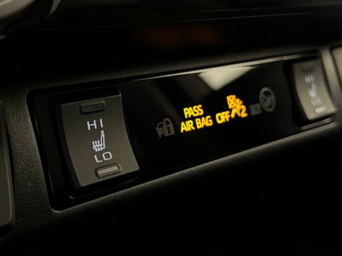 Certified 2025 Toyota RAV4 XSE image 21