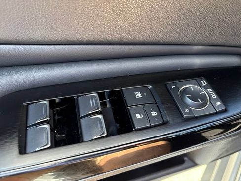 Used 2024 Lexus ES 300h w/ Premium Package FWD image 13