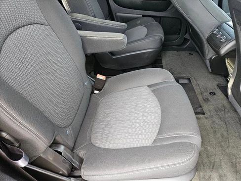 Used 2015 Chevrolet Traverse LT w/ Style and Technology Package image 20