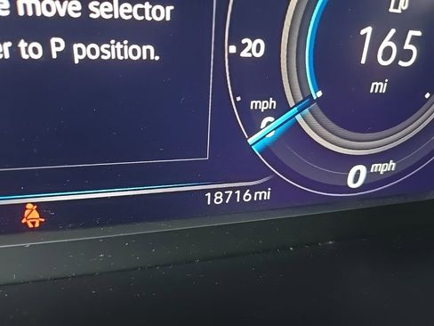 Used 2022 Volkswagen Tiguan SEL R-Line image 29