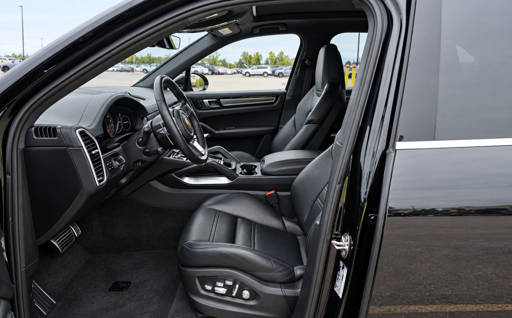 Used 2019 Porsche Cayenne Turbo AWD/4WD image 7