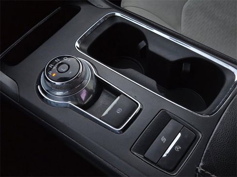 Used 2020 Ford Fusion SE w/ Equipment Group 151A image 21