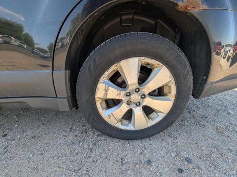Used 2010 Subaru Outback 3.6R Limited AWD/4WD image 14