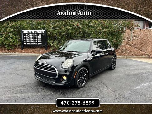 Used 2017 MINI Cooper 2-Door Hardtop image 1