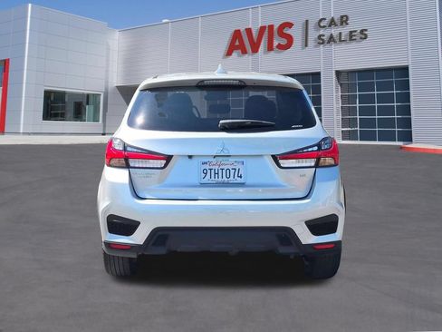 Used 2025 Mitsubishi Outlander Sport SE AWD/4WD image 7
