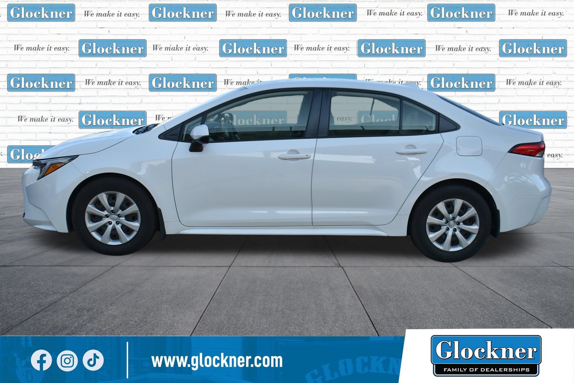 Used 2023 Toyota Corolla LE FWD image 9