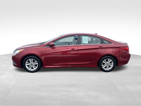 Used 2014 Hyundai Sonata GLS image 2