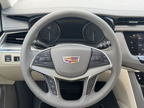 New 2026 Cadillac XT5 Premium Luxury w/ Driver Assist Package AWD/4WD image 15