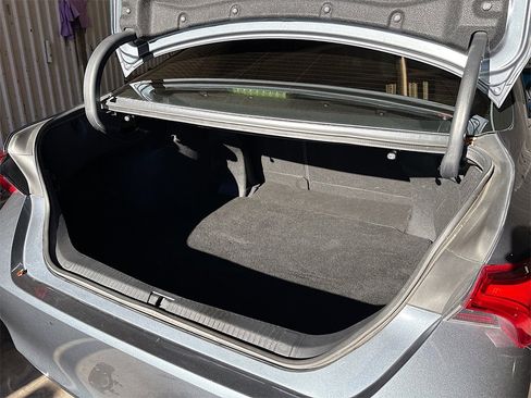 Used 2019 Toyota Avalon Touring image 27