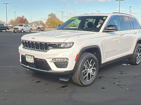 New 2025 Jeep Grand Cherokee Limited image 7