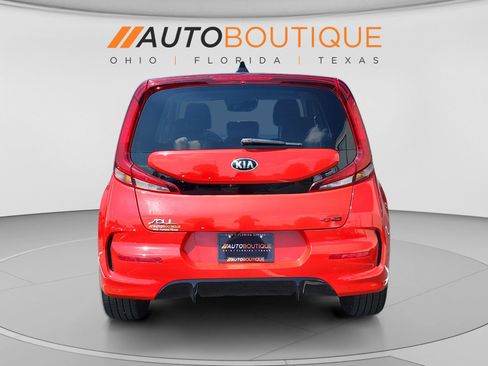 Used 2020 Kia Soul GT-Line FWD image 4