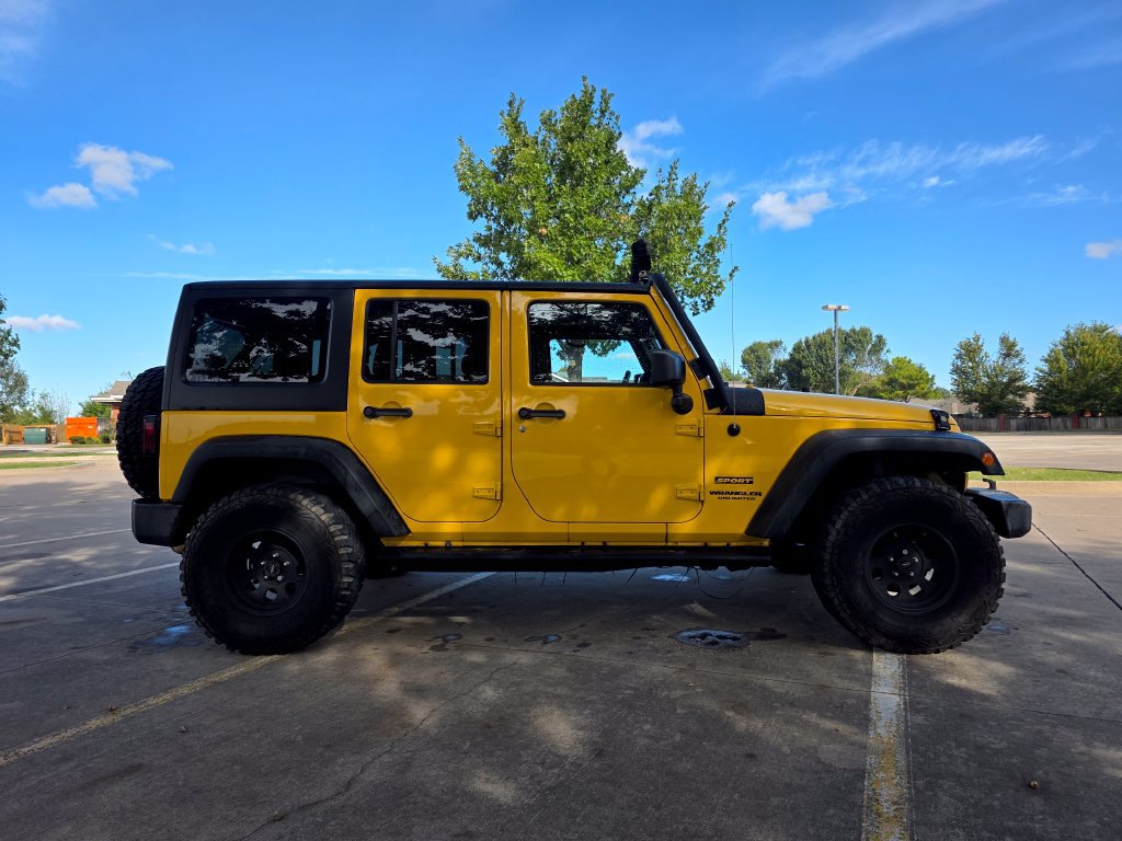 Used 2015 Jeep Wrangler Unlimited Sport w/ Quick Order Package 24S AWD/4WD image 22