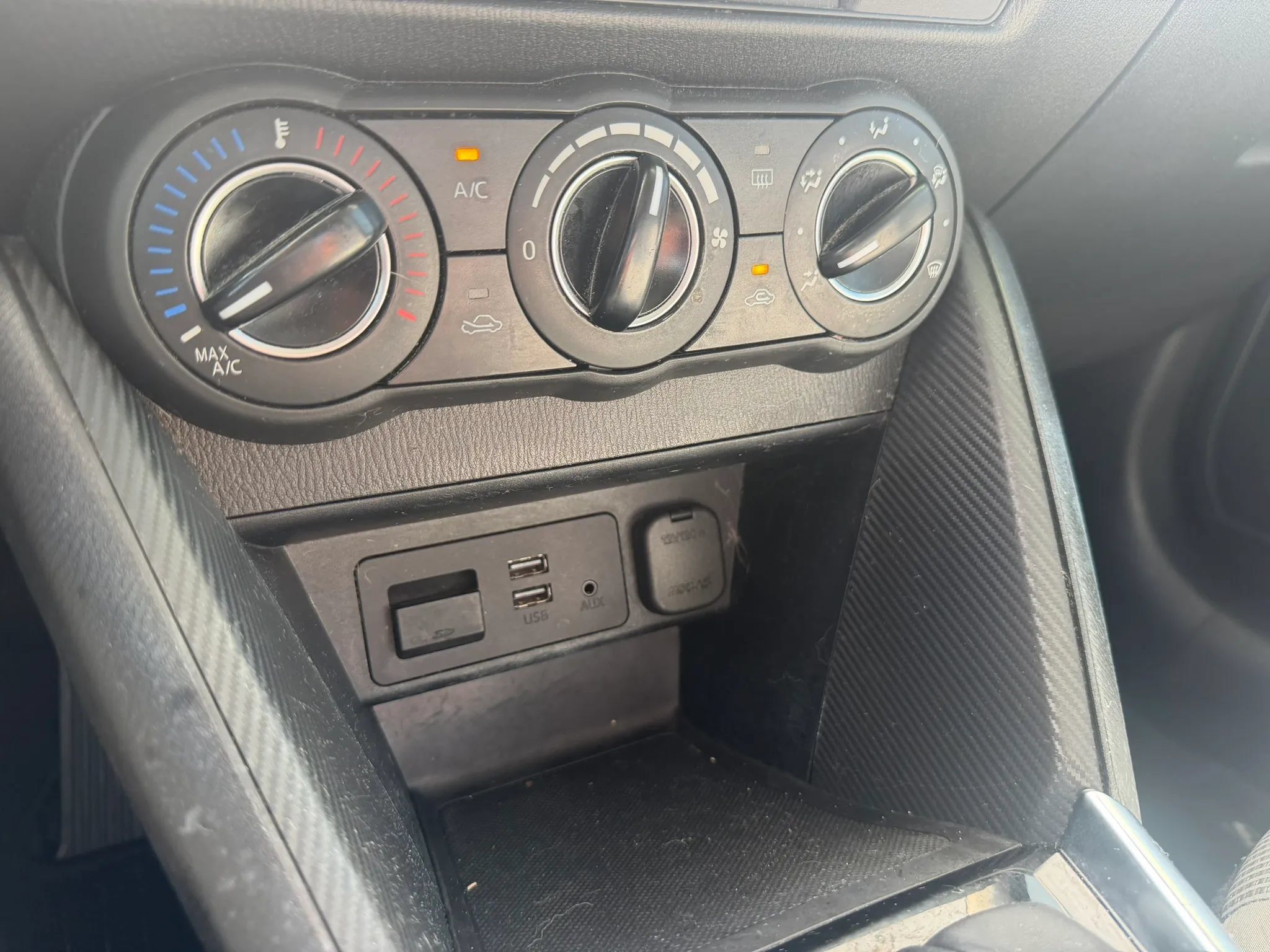 Used 2019 Toyota Yaris LE FWD image 17