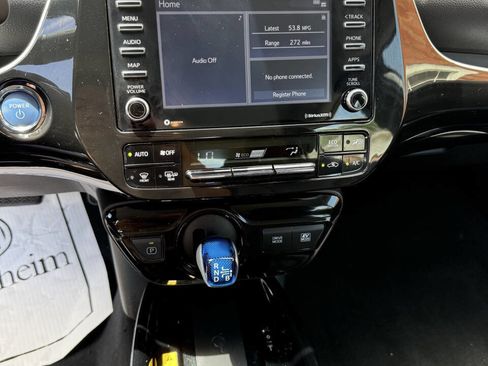 Used 2022 Toyota Prius AWD image 9