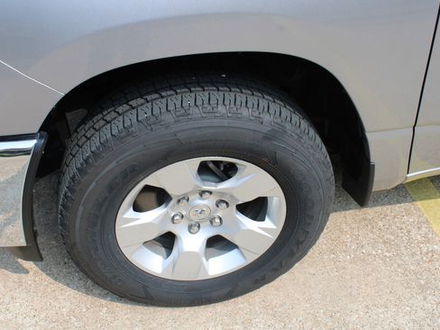 Certified 2025 RAM 1500 Tradesman AWD/4WD image 15
