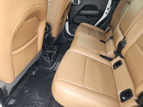 Used 2021 Jeep Gladiator Overland w/ Popular Equipment Package image 30