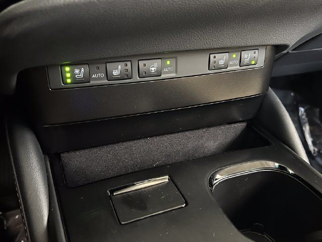 Used 2024 Lexus ES 300h w/ Premium Package FWD image 23