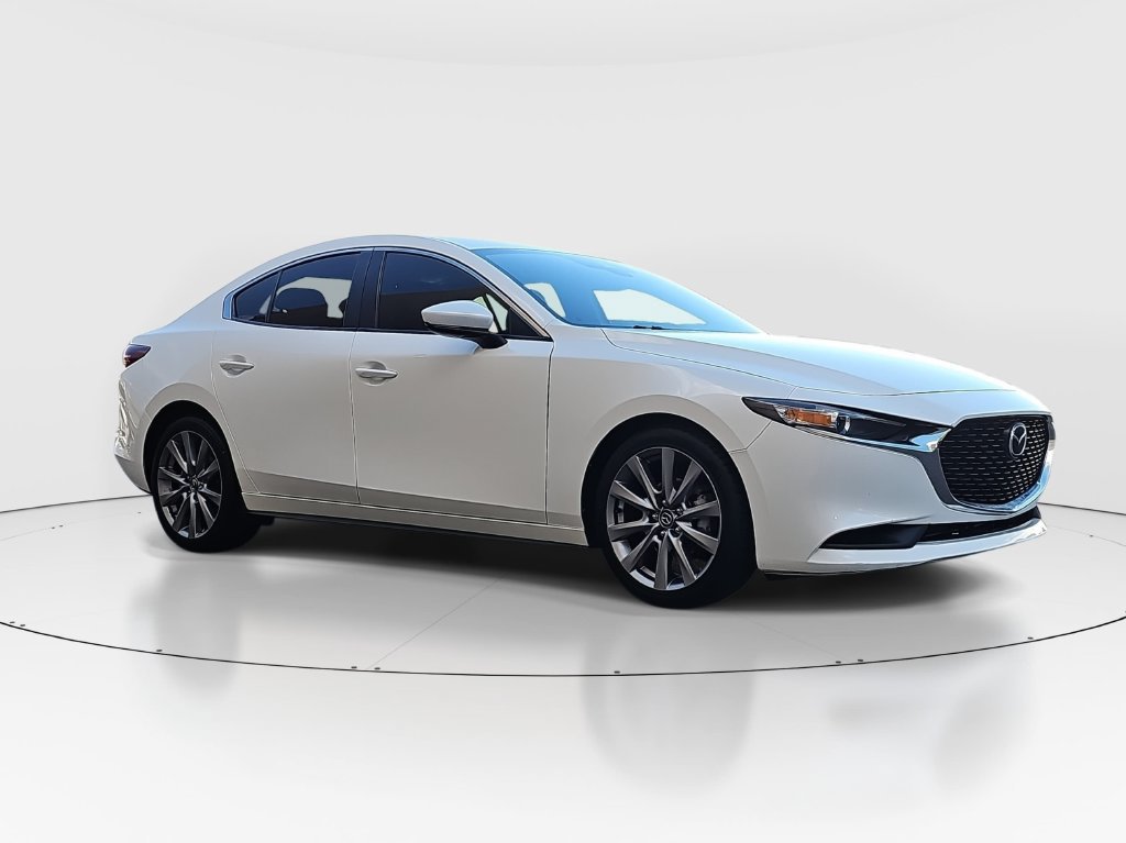 Used 2021 MAZDA MAZDA3 s FWD image 3