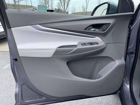 Used 2023 Chevrolet Bolt EUV Premier w/ Super Cruise Package image 5