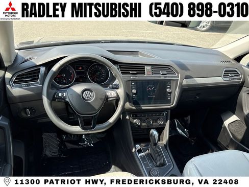 Used 2021 Volkswagen Tiguan SE w/ Panoramic Sunroof Package AWD/4WD image 14
