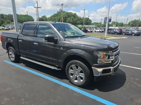 Used 2018 Ford F150 XLT w/ Equipment Group 302A Luxury AWD/4WD image 4