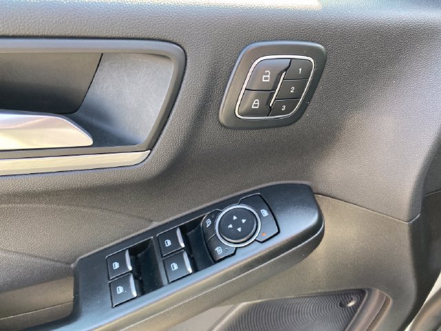 Used 2024 Ford Escape Platinum AWD/4WD image 18