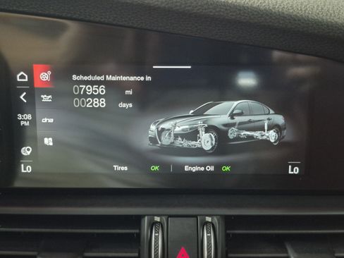 Used 2023 Alfa Romeo Giulia Veloce RWD image 36