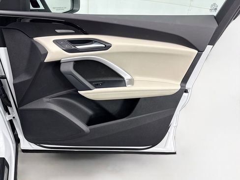 Certified 2025 Audi Q5 Premium Plus w/ Premium Plus image 24