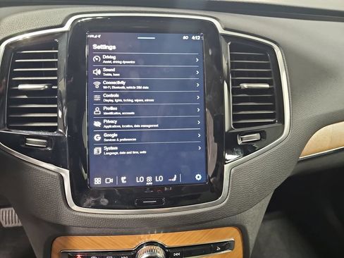 Used 2023 Volvo XC90 B6 Plus w/ Protection Package AWD/4WD image 23