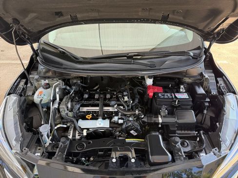 Used 2025 Nissan Versa SV FWD image 31