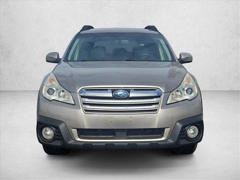 Used 2014 Subaru Outback 2.5i Premium w/ Accessory Value Package (OY1) image 2