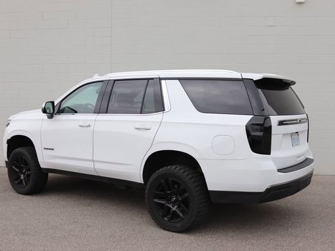 Used 2021 Chevrolet Tahoe LT w/ LT Signature Package image 2